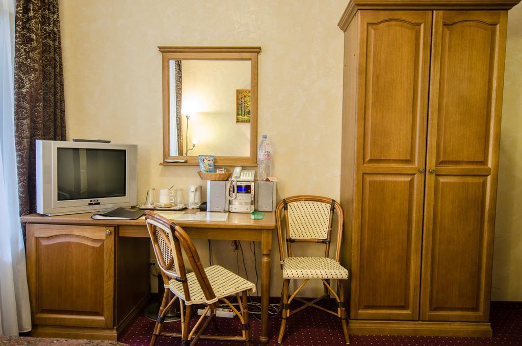 บูทิก โฮเต็ล มอนเต คริสโต Hotel รีกา ภายนอก รูปภาพ