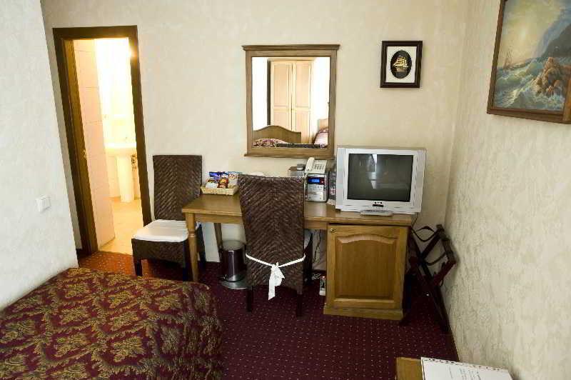 บูทิก โฮเต็ล มอนเต คริสโต Hotel รีกา ภายนอก รูปภาพ
