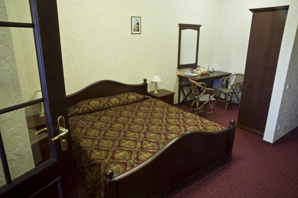 บูทิก โฮเต็ล มอนเต คริสโต Hotel รีกา ภายนอก รูปภาพ